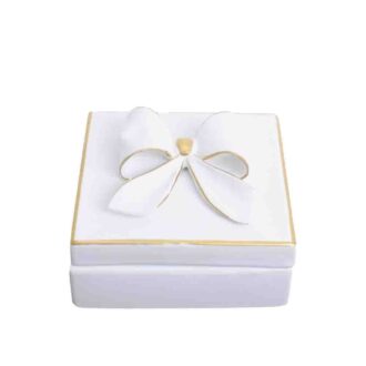 scatola quadrata con fiocco bianca